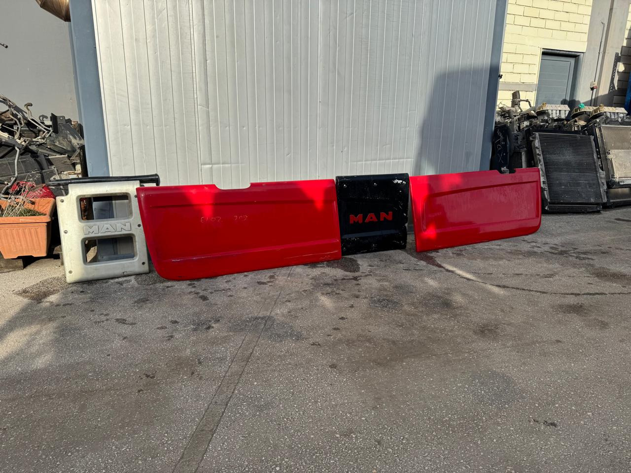 SIDE PANELLING MAN TGX EURO 6 - Recambio: foto 4 SIDE PANELLING MAN TGX EURO 6 - Recambio: foto 4