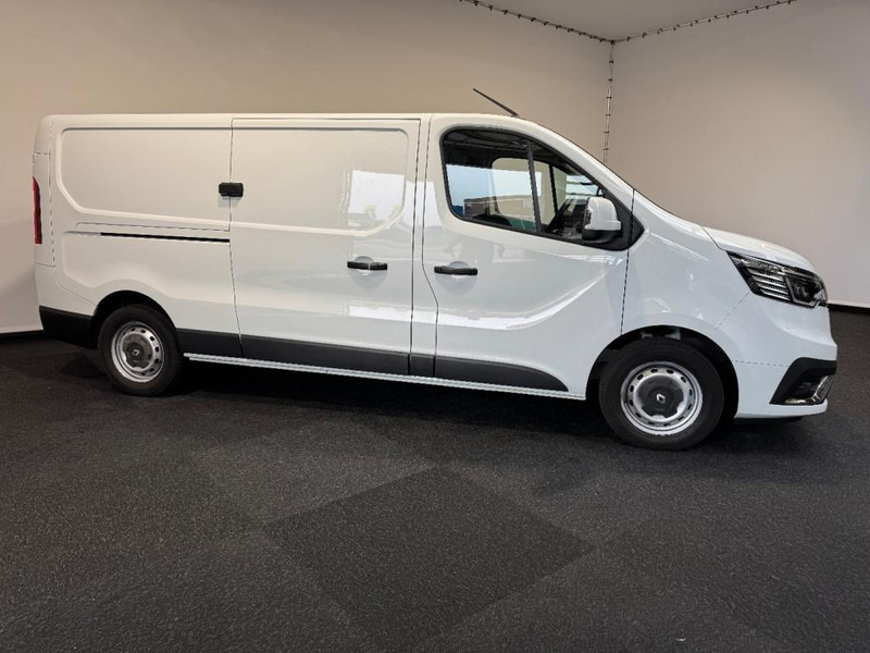 Renault Trafic Trafic L2H1 Blue dCi 130 Advance 4 h 2023 - Furgoneta pequeña: foto 3 Renault Trafic Trafic L2H1 Blue dCi 130 Advance 4 h 2023 - Furgoneta pequeña: foto 3