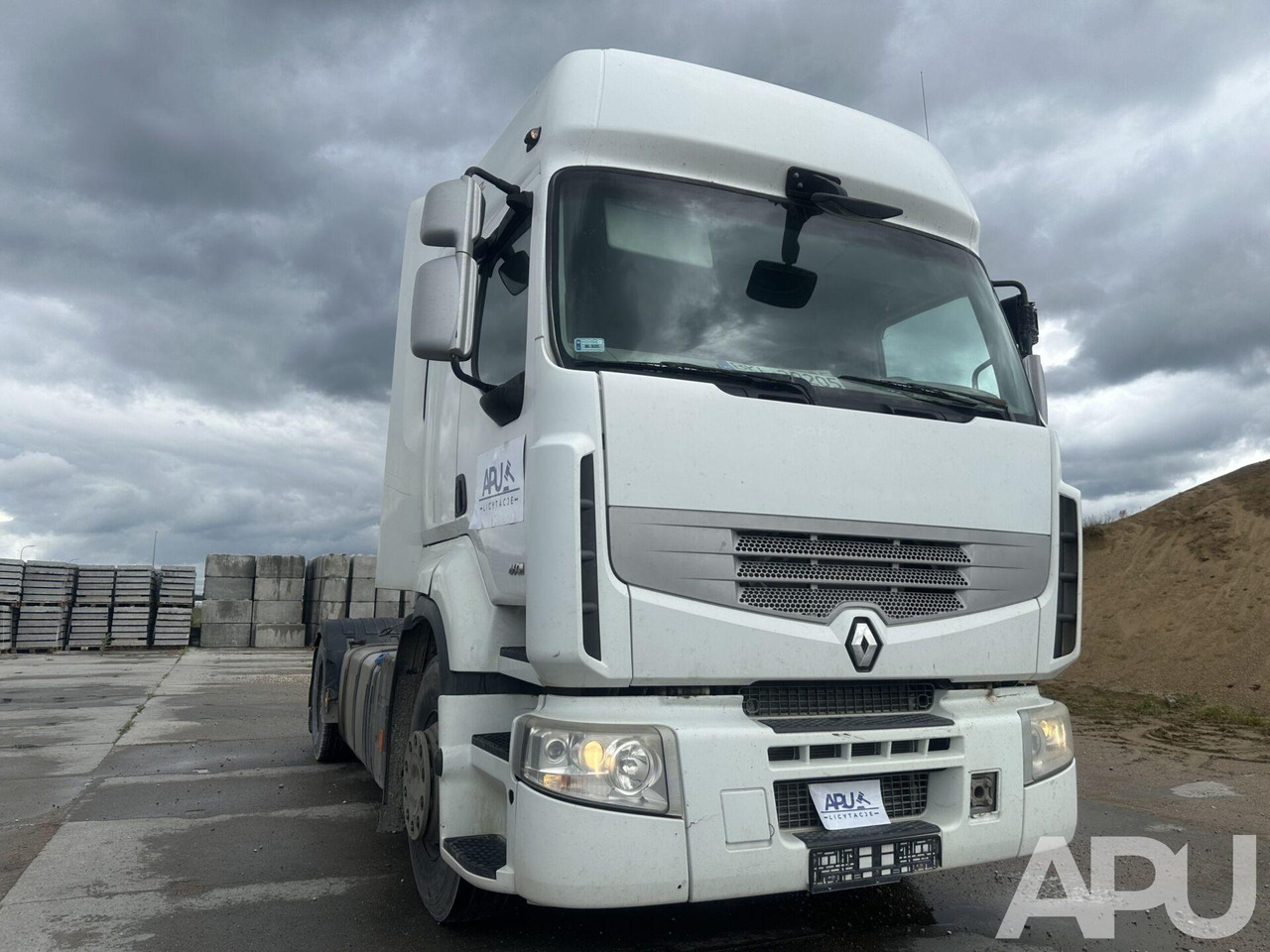 Renault Premium 460 - Cabeza tractora: foto 3 Renault Premium 460 - Cabeza tractora: foto 3