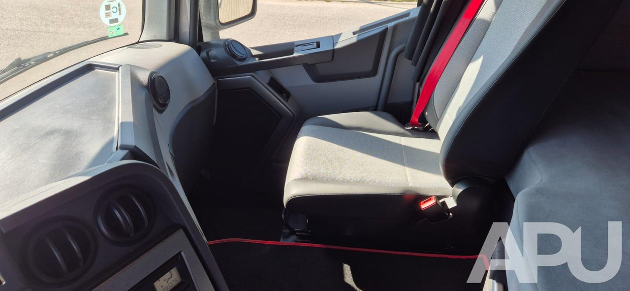 Cabeza tractora Renault T480: foto 9 Cabeza tractora Renault T480: foto 9