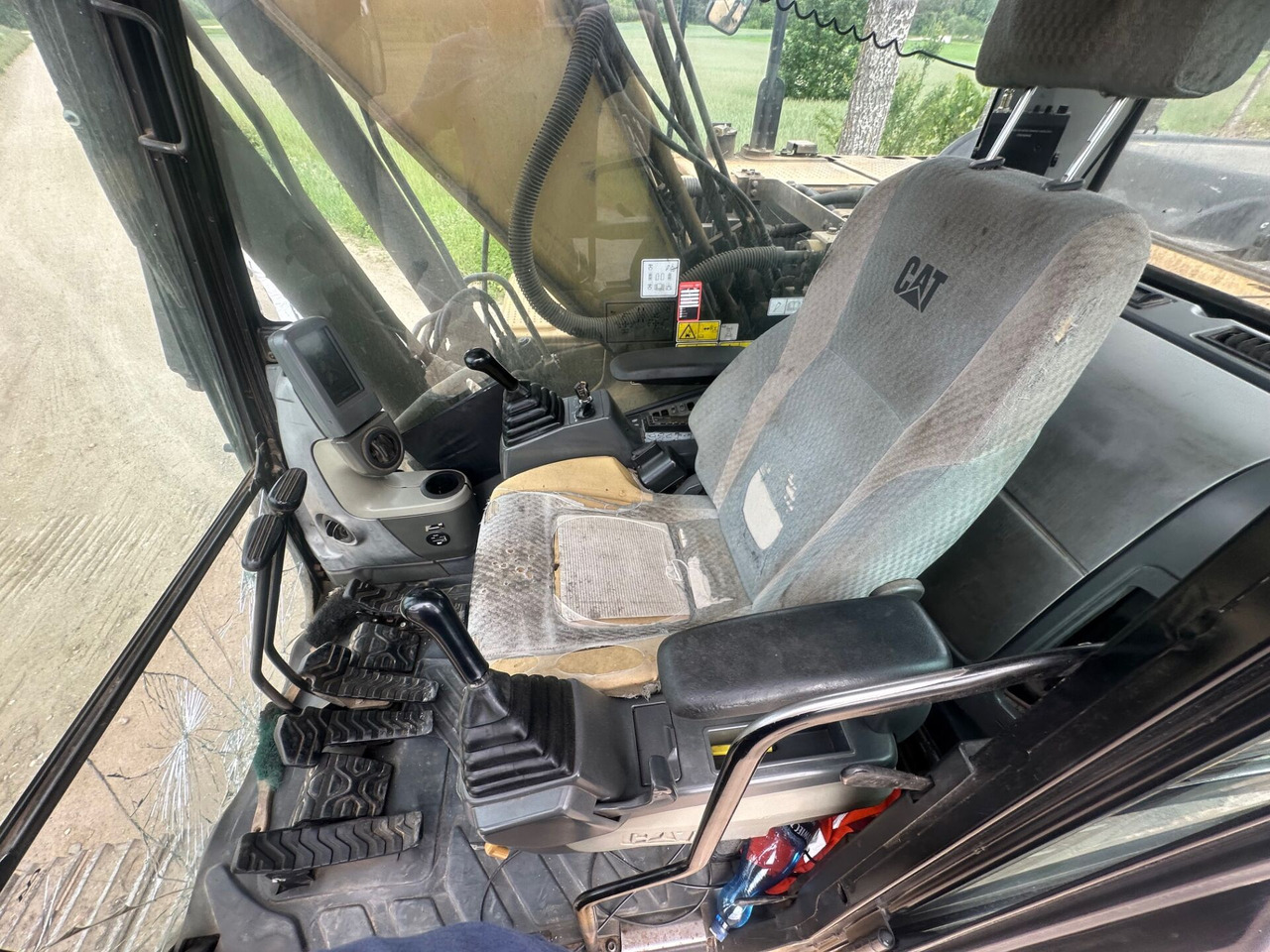 Excavadora de cadenas Caterpillar 320D: foto 16 Excavadora de cadenas Caterpillar 320D: foto 16