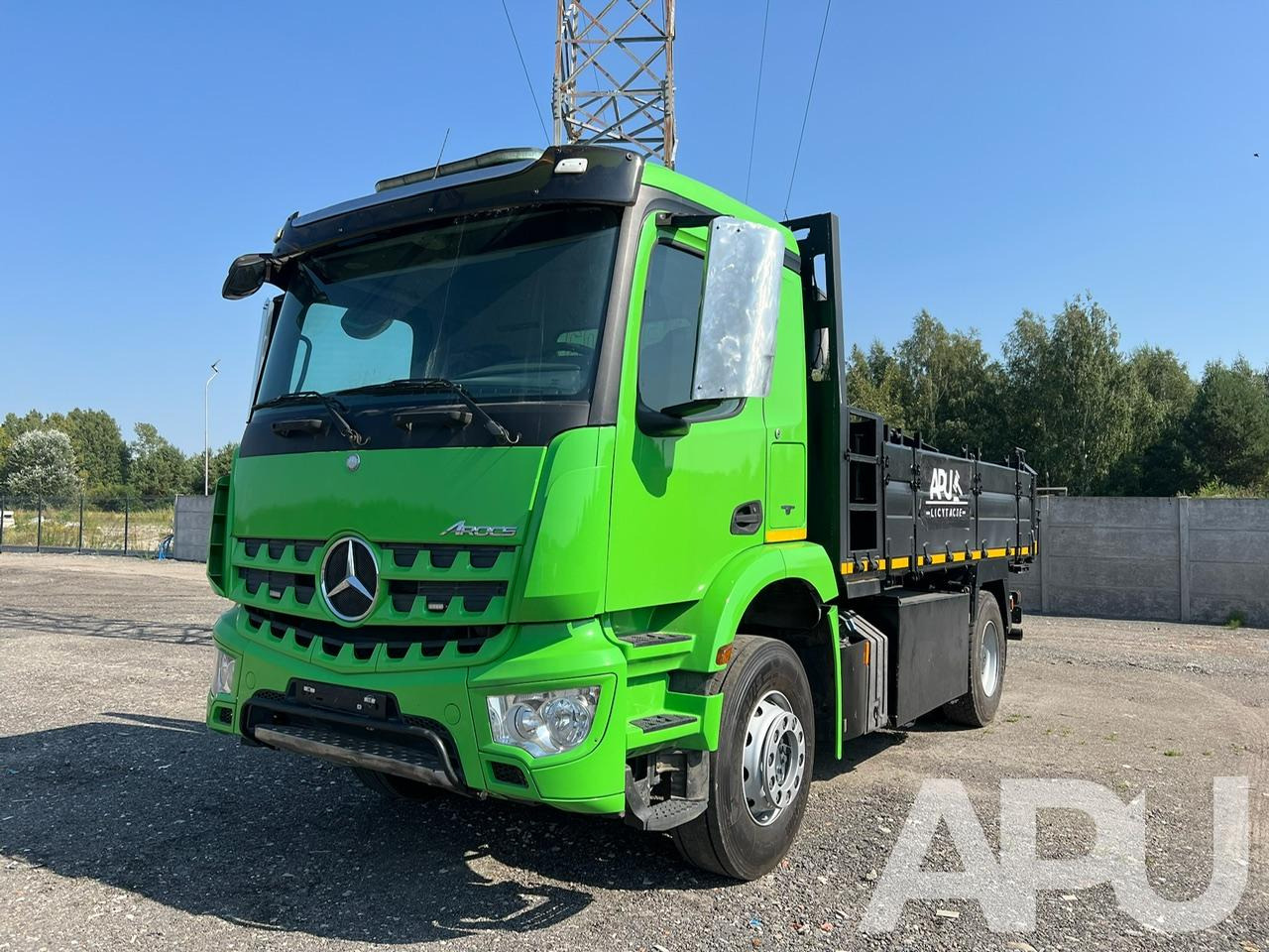 Mercedes-Benz AROCS 963-2-A wywrotka - Camión volquete: foto 1 Mercedes-Benz AROCS 963-2-A wywrotka - Camión volquete: foto 1