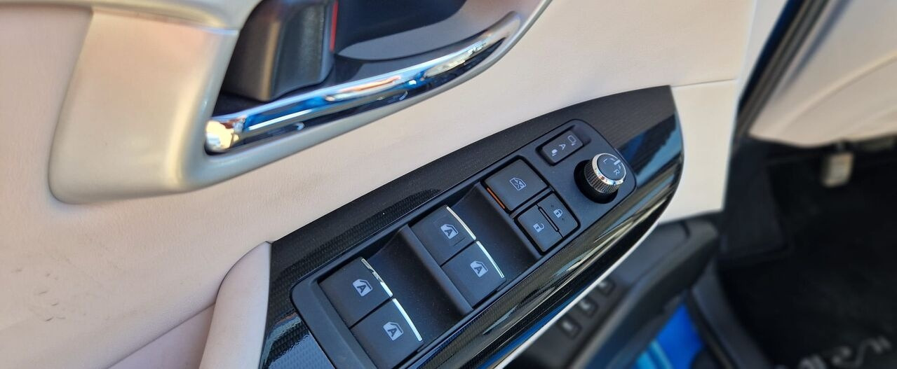 Berlina Toyota Mirai: foto 10