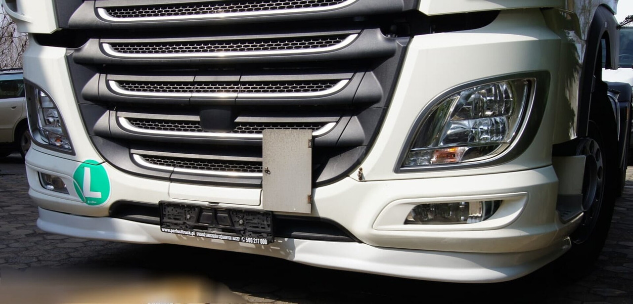 DAF XF 106 ONDER BUMPER SPOILER KLEUR H3279 000049b - Parachoques para Camión: foto 3 DAF XF 106 ONDER BUMPER SPOILER KLEUR H3279 000049b - Parachoques para Camión: foto 3
