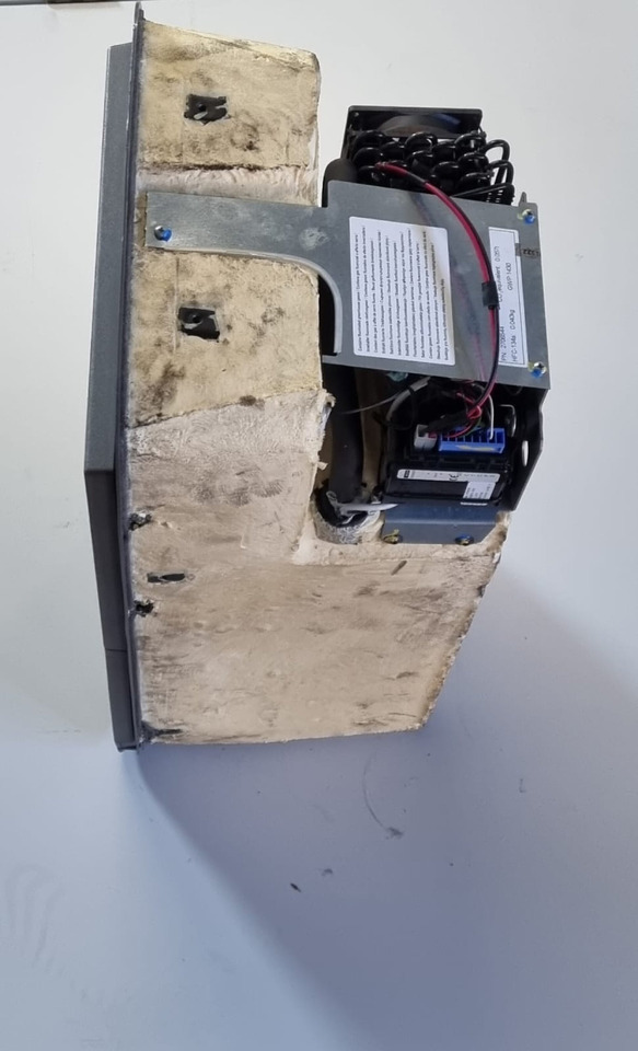 KOELKAST SCANIA VOLGENDE GENERATIE R CABINE 2706544U - Cabina e interior para Camión: foto 4 KOELKAST SCANIA VOLGENDE GENERATIE R CABINE 2706544U - Cabina e interior para Camión: foto 4