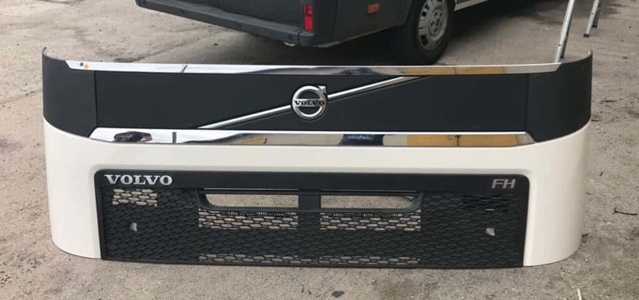 VOLVO FH4 MOTORKAP GEBRUIKT 82360122U - Parrilla para Camión: foto 1 VOLVO FH4 MOTORKAP GEBRUIKT 82360122U - Parrilla para Camión: foto 1