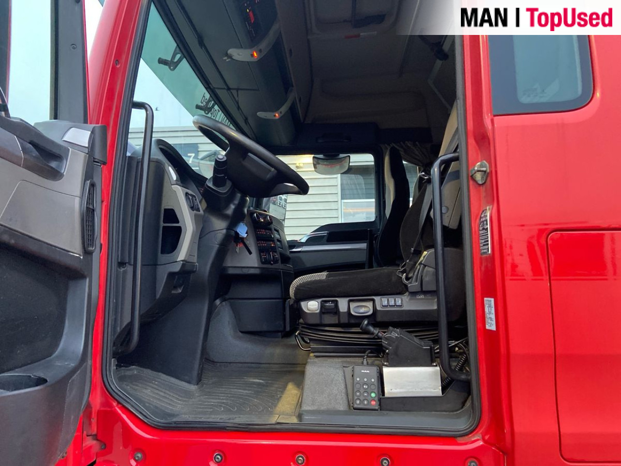 Arrendamiento de MAN TGX 26.500 6X2/2 BLS "Hydraulik" MAN TGX 26.500 6X2/2 BLS "Hydraulik": foto 7 Arrendamiento de MAN TGX 26.500 6X2/2 BLS "Hydraulik" MAN TGX 26.500 6X2/2 BLS "Hydraulik": foto 7