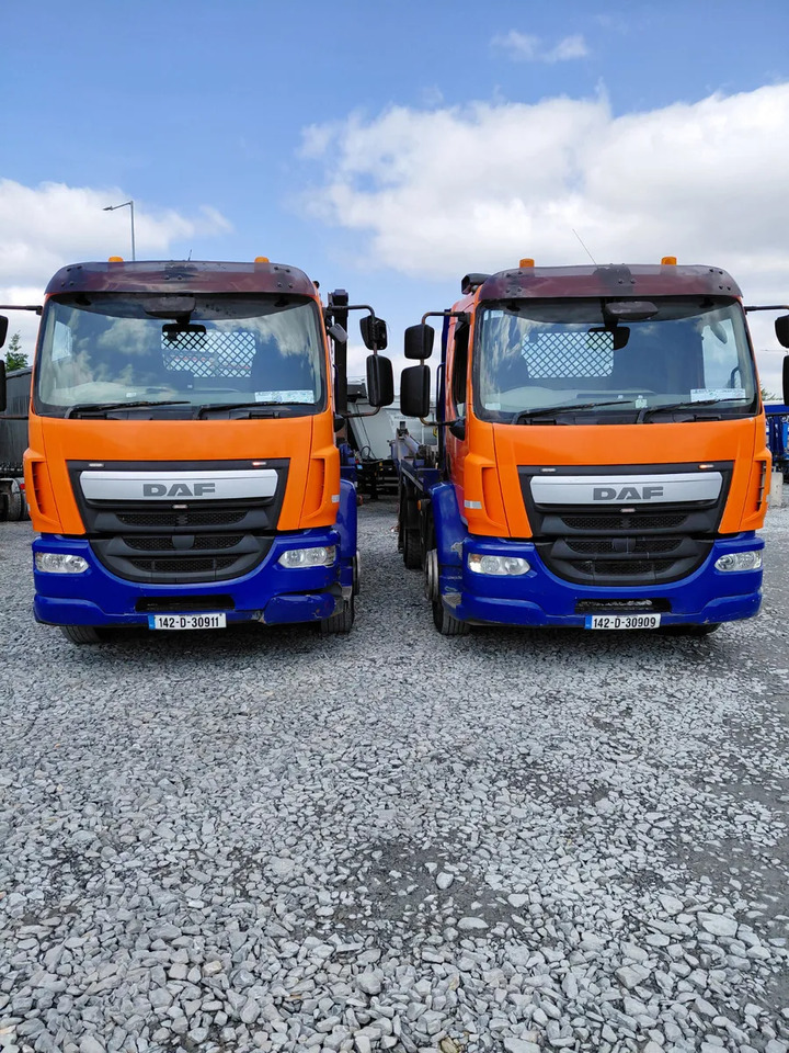 2014 DAF LF Skip Loader X 2 - Camión portacontenedor de cadenas: foto 1 2014 DAF LF Skip Loader X 2 - Camión portacontenedor de cadenas: foto 1