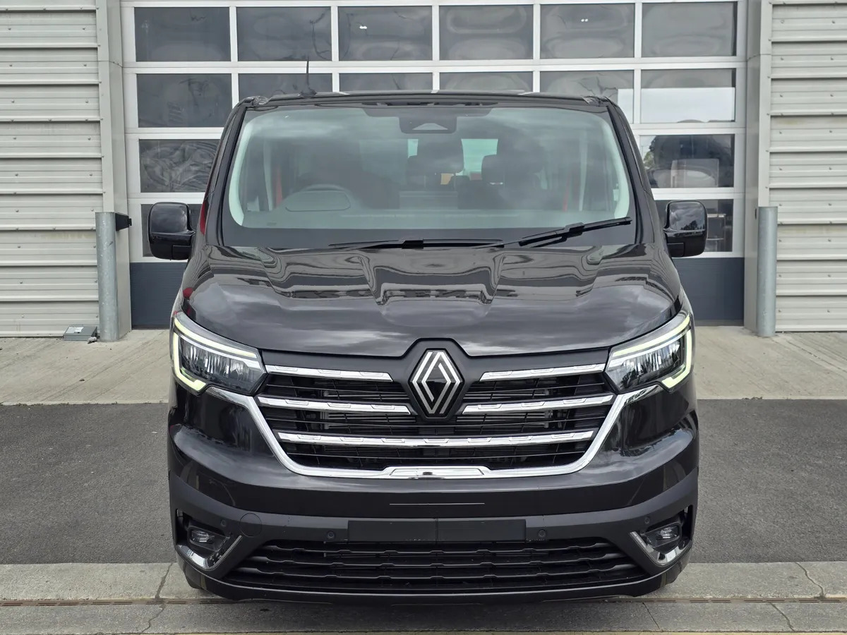 2025 Renault Trafic Combi 170BHP Auto - Furgoneta de pasajeros: foto 3 2025 Renault Trafic Combi 170BHP Auto - Furgoneta de pasajeros: foto 3