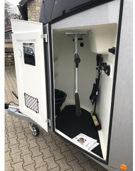 Bücker Careliner M - Remolque para caballos: foto 4 Bücker Careliner M - Remolque para caballos: foto 4