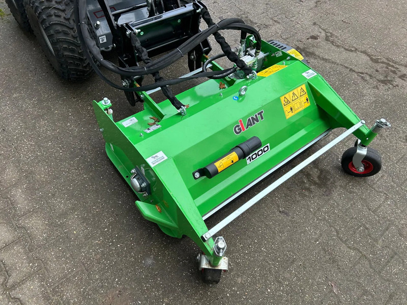 Giant SK252D + klepelmaaier - Cargadora articulada: foto 5 Giant SK252D + klepelmaaier - Cargadora articulada: foto 5