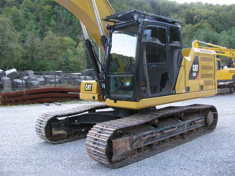 CATERPILLAR 320 with 3 buckets 6.815 houers - Excavadora de cadenas: foto 2 CATERPILLAR 320 with 3 buckets 6.815 houers - Excavadora de cadenas: foto 2