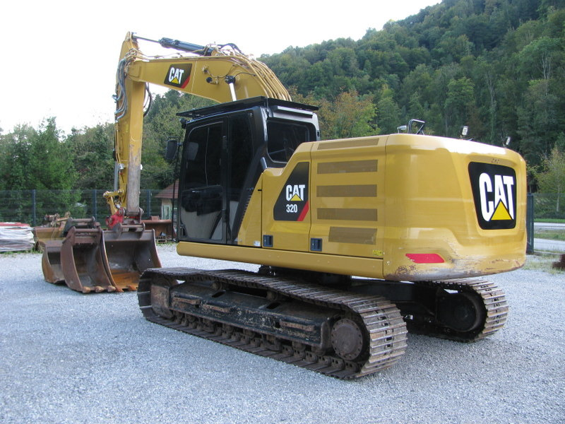 CATERPILLAR 320 with 3 buckets 6.815 houers - Excavadora de cadenas: foto 4 CATERPILLAR 320 with 3 buckets 6.815 houers - Excavadora de cadenas: foto 4