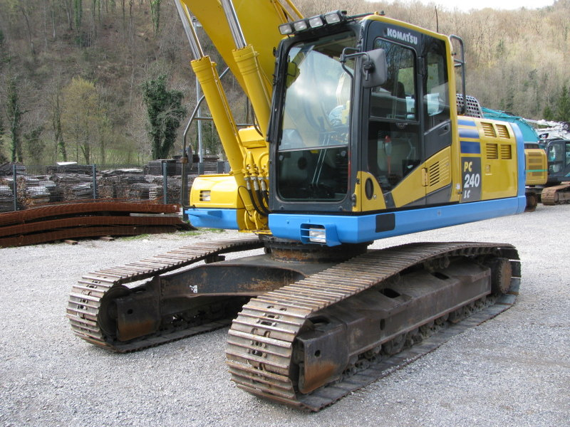 KOMATSU PC240NLC-10 TOP condition - Excavadora de cadenas: foto 2 KOMATSU PC240NLC-10 TOP condition - Excavadora de cadenas: foto 2