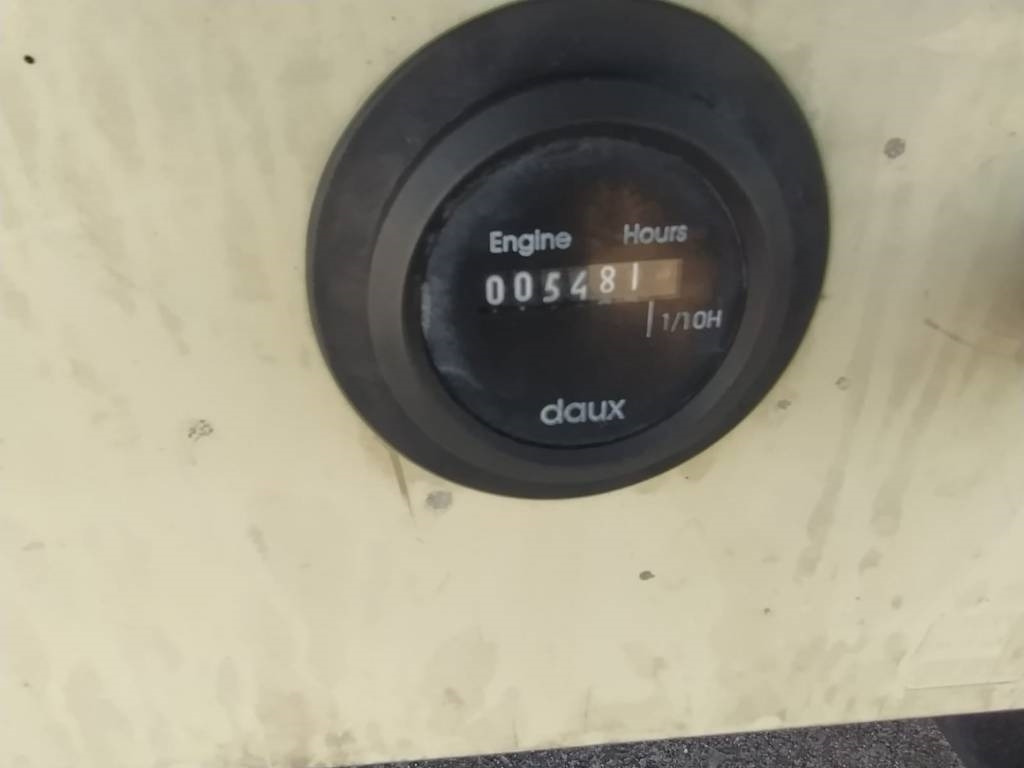 Multitel HX200 - Camión con plataforma elevadora: foto 4 Multitel HX200 - Camión con plataforma elevadora: foto 4