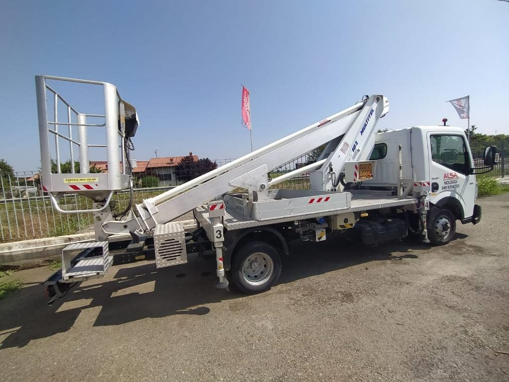 Multitel MT182 - Camión con plataforma elevadora: foto 2 Multitel MT182 - Camión con plataforma elevadora: foto 2