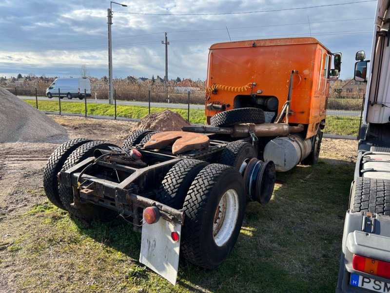 MACK INTERNATIONAL FSG 385 - Cabeza tractora: foto 4 MACK INTERNATIONAL FSG 385 - Cabeza tractora: foto 4