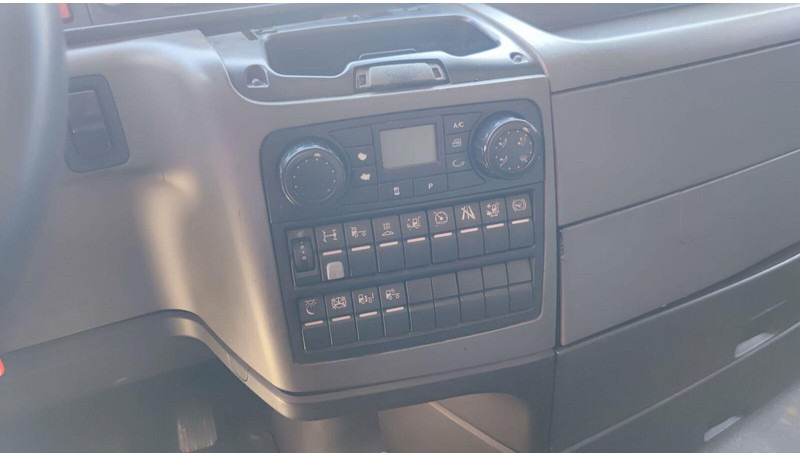 MAN TGX Lowdeck - MEGA - Cabeza tractora: foto 5 MAN TGX Lowdeck - MEGA - Cabeza tractora: foto 5