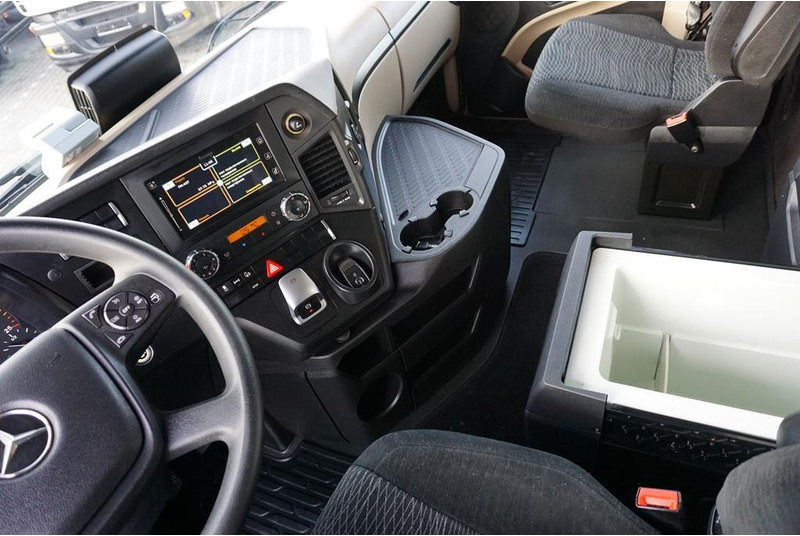 Cabeza tractora Mercedes-Benz ACTROS / 1851 / EURO 6 / ACC / BIG SPACE: foto 9