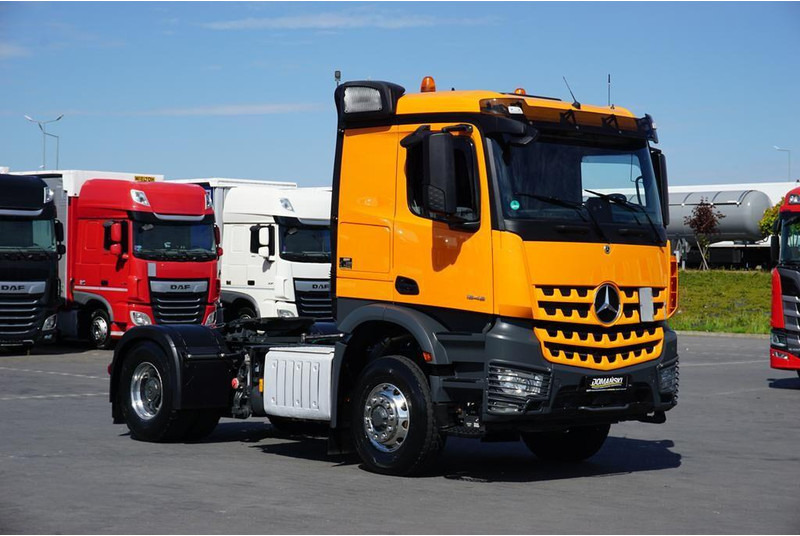 Mercedes-Benz AROCS / 1848 / E 6 / ACC / 4 X 4 / HAD / HYDRAULIKA / RETARDER - Cabeza tractora: foto 2 Mercedes-Benz AROCS / 1848 / E 6 / ACC / 4 X 4 / HAD / HYDRAULIKA / RETARDER - Cabeza tractora: foto 2