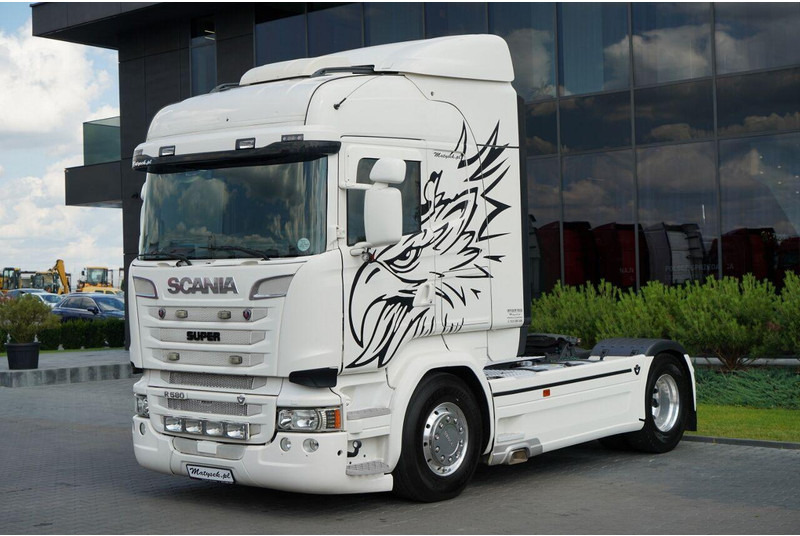 Scania R 580 / V8 / RETARDER / FULL AIRMATIC / I-PARK COOL/ SKÓRY / OPO - Cabeza tractora: foto 3 Scania R 580 / V8 / RETARDER / FULL AIRMATIC / I-PARK COOL/ SKÓRY / OPO - Cabeza tractora: foto 3