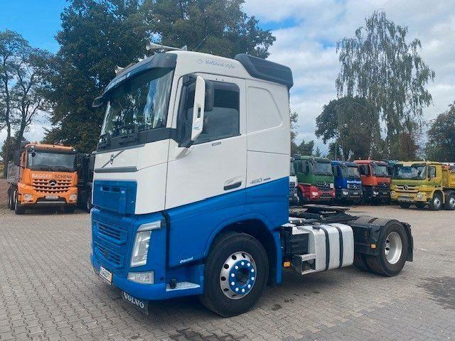 Volvo FH 460 4×2 CIĄGNIK SIODŁOWY 2017 rok, hydraulika - Cabeza tractora: foto 1 Volvo FH 460 4×2 CIĄGNIK SIODŁOWY 2017 rok, hydraulika - Cabeza tractora: foto 1