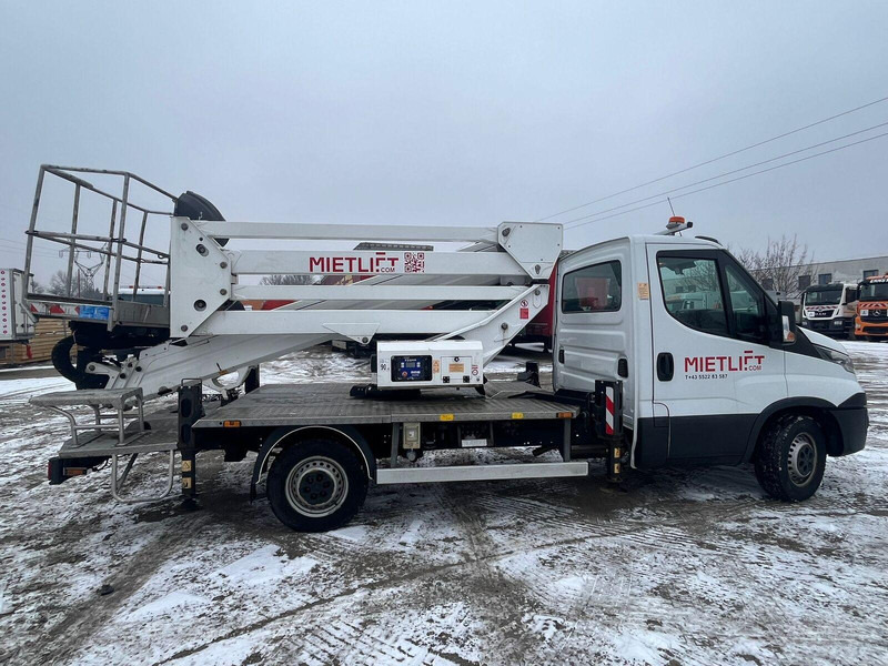 Iveco Daily 35-120 Oil & Steel Snake 2010 H Plus 20 m - Lifting Baske - Camión, Camión grúa: foto 4 Iveco Daily 35-120 Oil & Steel Snake 2010 H Plus 20 m - Lifting Baske - Camión, Camión grúa: foto 4