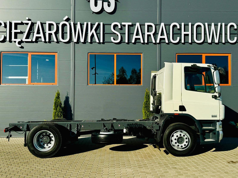 DAF DAF DAF CF 65.220 E5 // rama pod zabudowę !! // wywrotka kiper b - Camión chasis: foto 5 DAF DAF DAF CF 65.220 E5 // rama pod zabudowę !! // wywrotka kiper b - Camión chasis: foto 5