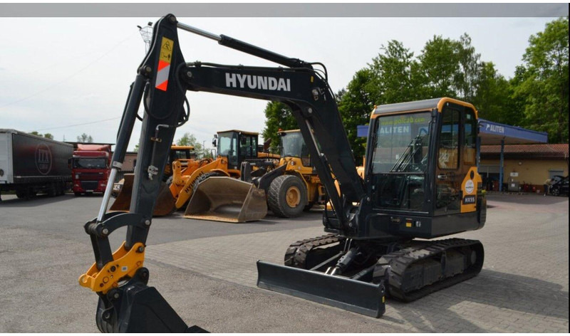 Hyundai HX55 Mini lánctalpas forgókotró - Miniexcavadora: foto 3 Hyundai HX55 Mini lánctalpas forgókotró - Miniexcavadora: foto 3