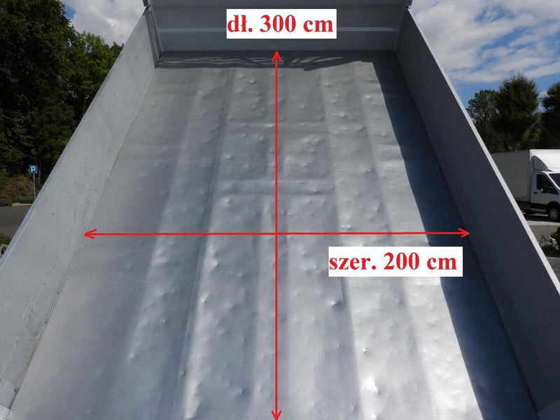 Furgoneta basculante Iveco DAILY 35C16 WYWROTKA PODWÓJNA KABINA DOKA 6 MIEJSC TEMPOMAT NAWI: foto 12 Furgoneta basculante Iveco DAILY 35C16 WYWROTKA PODWÓJNA KABINA DOKA 6 MIEJSC TEMPOMAT NAWI: foto 12