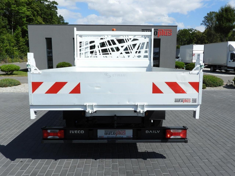 Furgoneta basculante Iveco DAILY 35C16 WYWROTKA PODWÓJNA KABINA DOKA 6 MIEJSC TEMPOMAT NAWI: foto 10 Furgoneta basculante Iveco DAILY 35C16 WYWROTKA PODWÓJNA KABINA DOKA 6 MIEJSC TEMPOMAT NAWI: foto 10