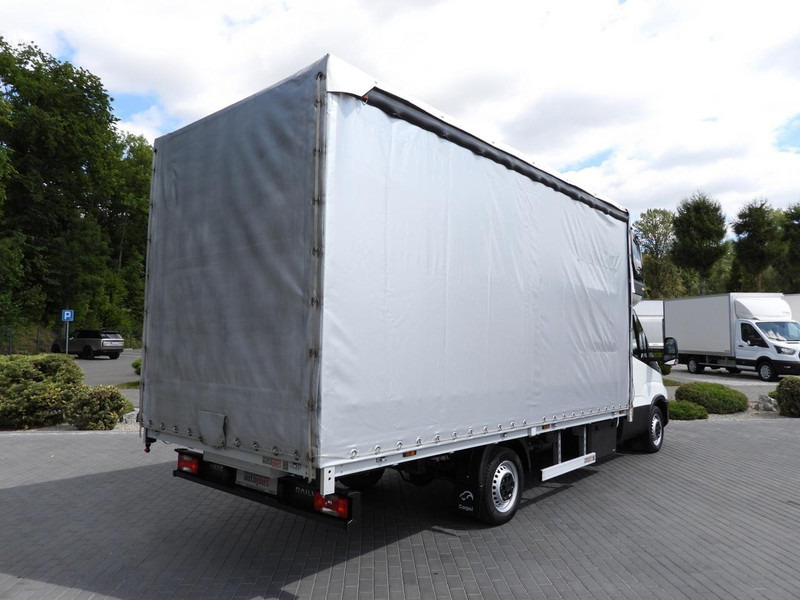 Iveco DAILY 35S18 PLANDEKA 10 PALET WEBASTO TEMPOMAT NAWIGACJA LEDY KL - Furgoneta con lona: foto 3 Iveco DAILY 35S18 PLANDEKA 10 PALET WEBASTO TEMPOMAT NAWIGACJA LEDY KL - Furgoneta con lona: foto 3