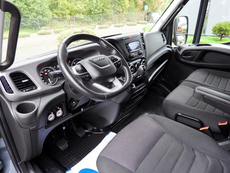 Iveco DAILY 50C18 PLANDEKA 14 PALET WEBASTO TEMPOMAT PNEUMATYKA BLIŹNI - Furgoneta con lona: foto 2 Iveco DAILY 50C18 PLANDEKA 14 PALET WEBASTO TEMPOMAT PNEUMATYKA BLIŹNI - Furgoneta con lona: foto 2