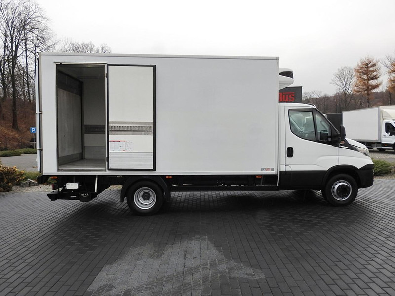 Furgoneta frigorifica Iveco DAILY 70C17 CHŁODNIA 0*C WINDA 9 PALET ZASILANIE 230V TEMPOMAT K: foto 8