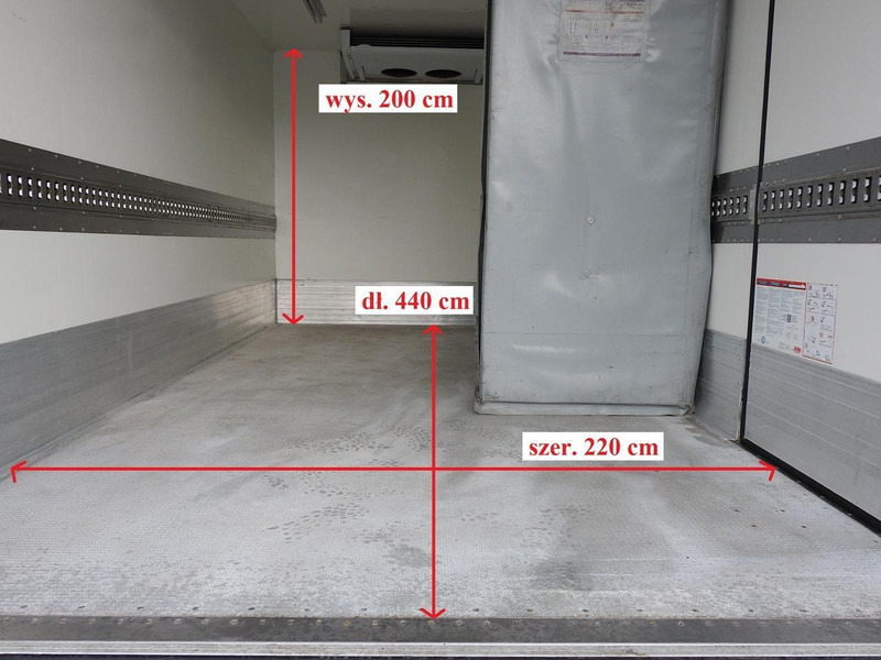 Furgoneta frigorifica Iveco DAILY 70C17 CHŁODNIA 0*C WINDA 9 PALET ZASILANIE 230V TEMPOMAT K: foto 14