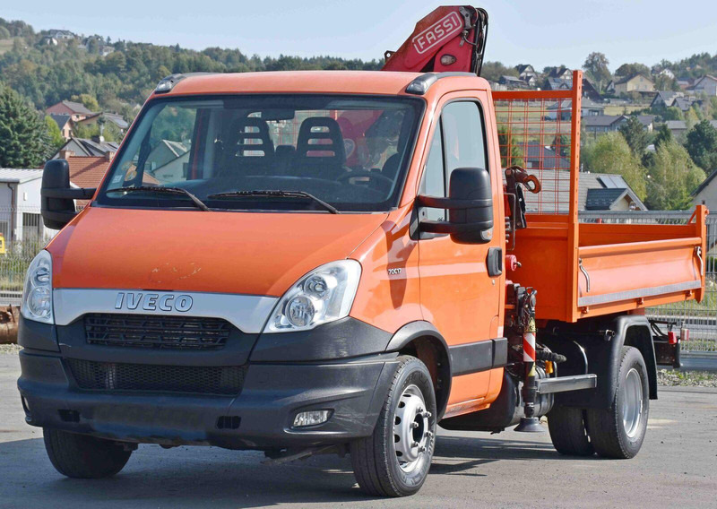 Iveco DAILY 70C17 - Camión volquete, Camión grúa: foto 3 Iveco DAILY 70C17 - Camión volquete, Camión grúa: foto 3