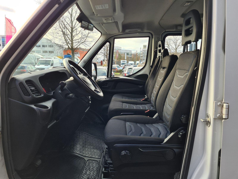 Furgoneta con lona Iveco Daily 35 C15 Doka Curtain side: foto 17 Furgoneta con lona Iveco Daily 35 C15 Doka Curtain side: foto 17