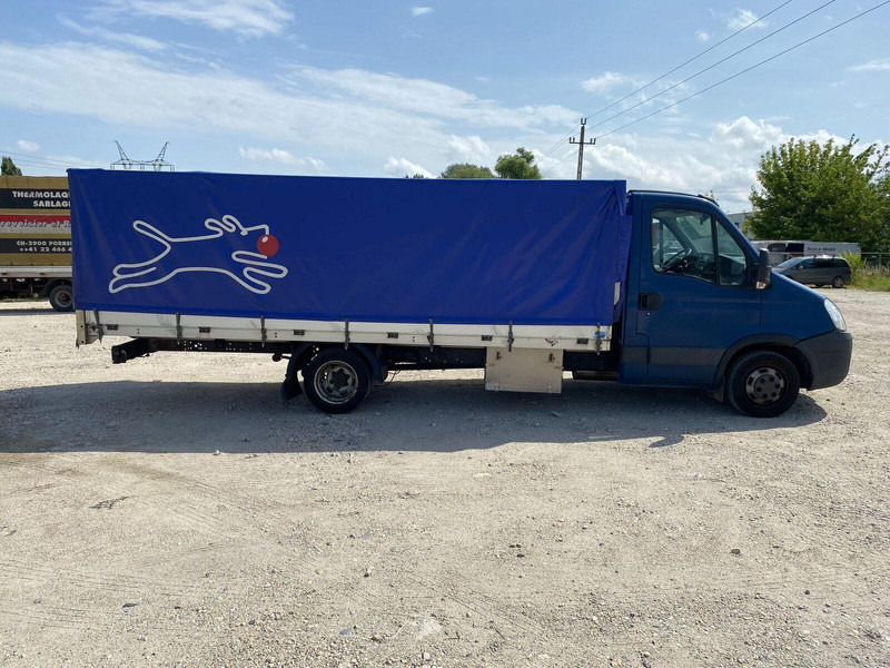 Iveco Daily 35C15 Pritsche + Plane -3,5t - Furgoneta con lona: foto 4 Iveco Daily 35C15 Pritsche + Plane -3,5t - Furgoneta con lona: foto 4
