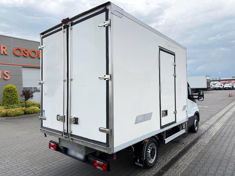 Iveco Daily 35S15 3.0 Diesel Kontener 3x Drzwi Chłodnia Izoterma Therm - Furgoneta frigorifica: foto 4 Iveco Daily 35S15 3.0 Diesel Kontener 3x Drzwi Chłodnia Izoterma Therm - Furgoneta frigorifica: foto 4