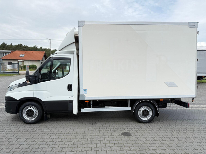 Iveco Daily 35S15 3.0 Diesel Kontener 3x Drzwi Chłodnia Izoterma Therm - Furgoneta frigorifica: foto 2 Iveco Daily 35S15 3.0 Diesel Kontener 3x Drzwi Chłodnia Izoterma Therm - Furgoneta frigorifica: foto 2