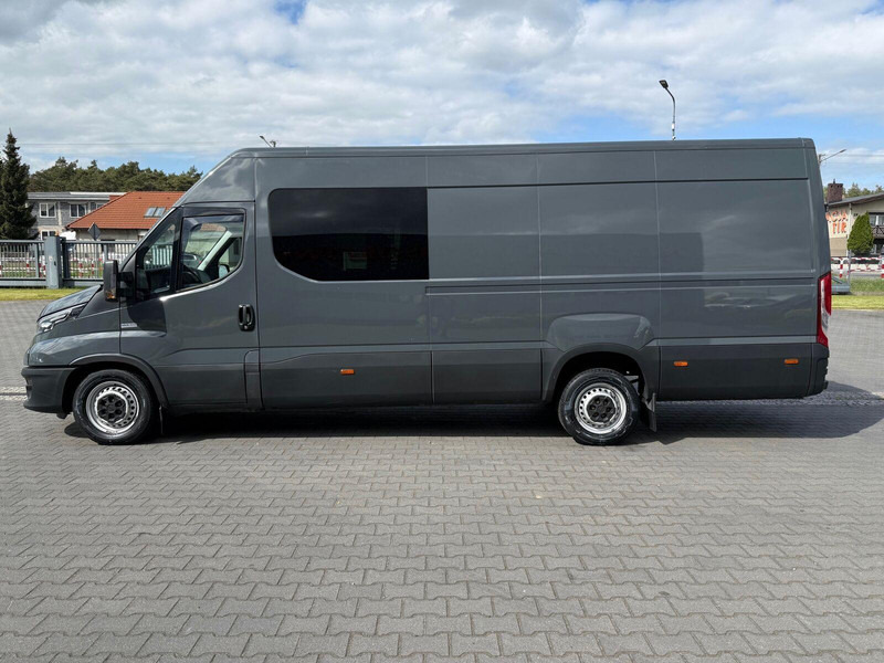 Iveco Daily 35S18 Hi-Matic L4H2 Maxi Furgon Doka Brygadówka 6-miejsc S - Furgoneta caja cerrada: foto 2 Iveco Daily 35S18 Hi-Matic L4H2 Maxi Furgon Doka Brygadówka 6-miejsc S - Furgoneta caja cerrada: foto 2