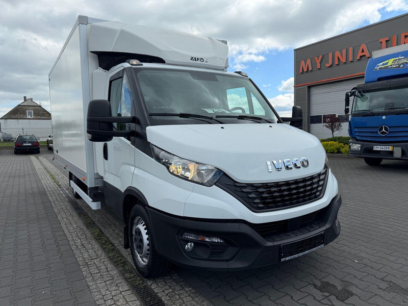 Iveco Daily 35S18 Kontener 4,5m Drzwi Tył Lift - Furgoneta frigorifica: foto 5 Iveco Daily 35S18 Kontener 4,5m Drzwi Tył Lift - Furgoneta frigorifica: foto 5