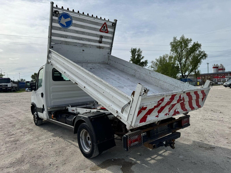 Furgoneta basculante Iveco Daily 40 C 15 - Tipper: foto 9 Furgoneta basculante Iveco Daily 40 C 15 - Tipper: foto 9