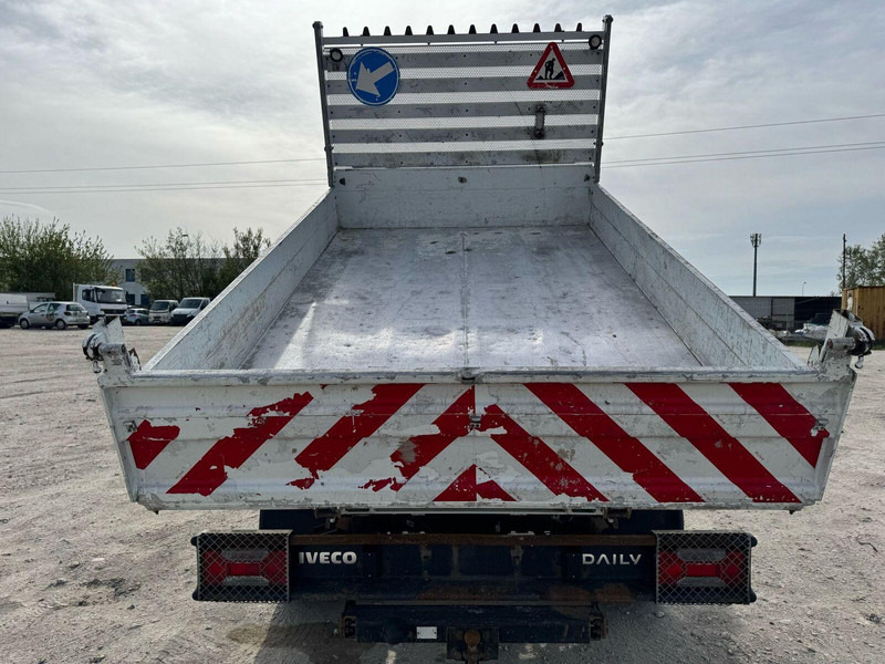 Furgoneta basculante Iveco Daily 40 C 15 - Tipper: foto 10 Furgoneta basculante Iveco Daily 40 C 15 - Tipper: foto 10