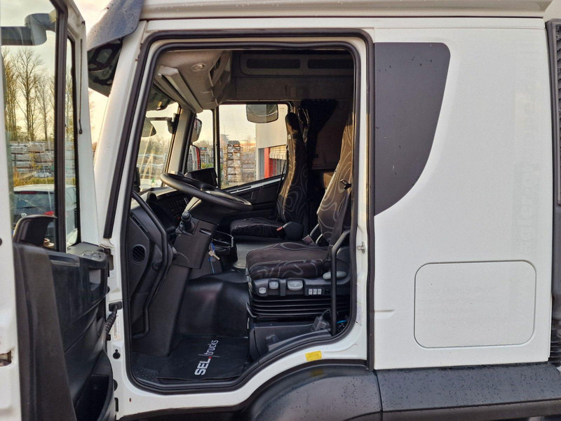 Iveco Stralis 330 Ladebordwand / Navi - Camión caja cerrada: foto 5 Iveco Stralis 330 Ladebordwand / Navi - Camión caja cerrada: foto 5