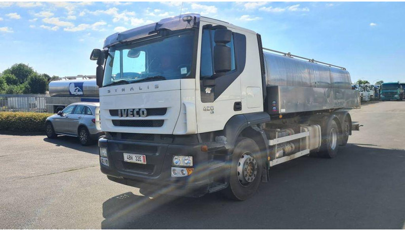 Iveco Stralis 420 6x2 16000 Liter - ohne Saug- und Mes - Camión cisterna: foto 1 Iveco Stralis 420 6x2 16000 Liter - ohne Saug- und Mes - Camión cisterna: foto 1
