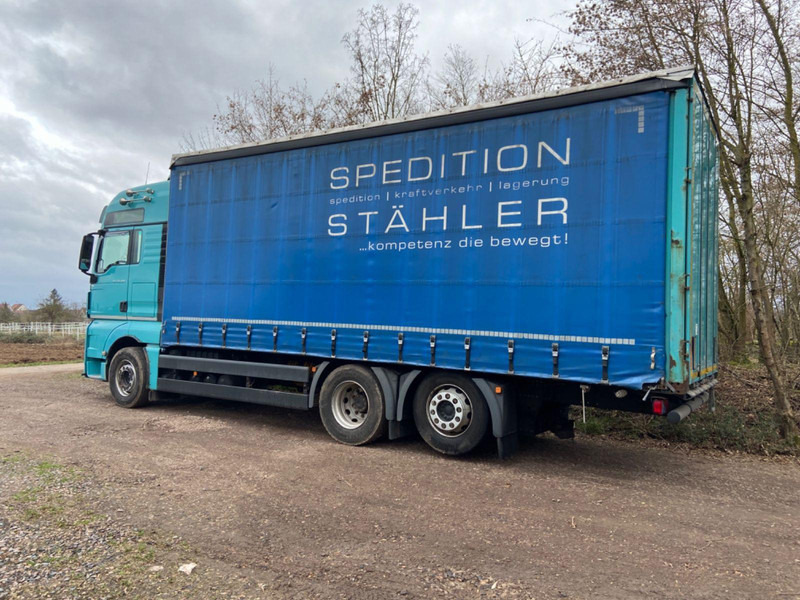 MAN 26.460 XXL Haus Festaufbau /Tüv7/2024 - Camión caja cerrada: foto 4 MAN 26.460 XXL Haus Festaufbau /Tüv7/2024 - Camión caja cerrada: foto 4