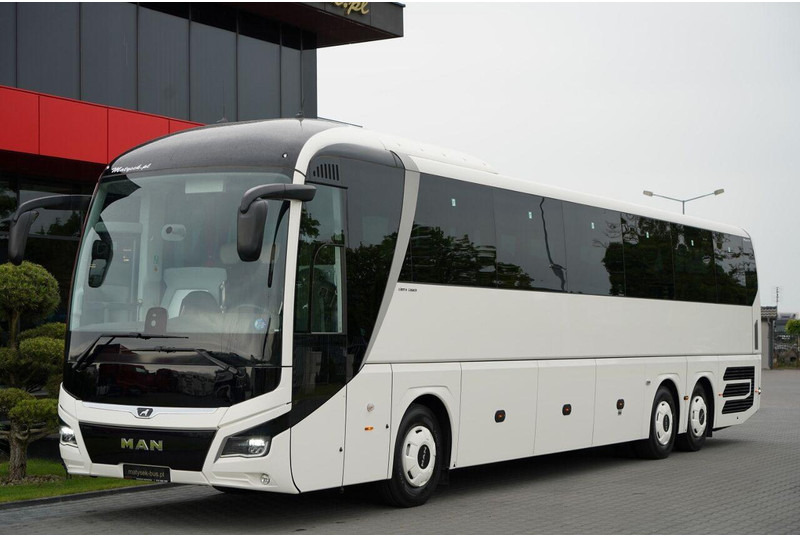 MAN LIONS COACH R08 - Autocar: foto 1 MAN LIONS COACH R08 - Autocar: foto 1