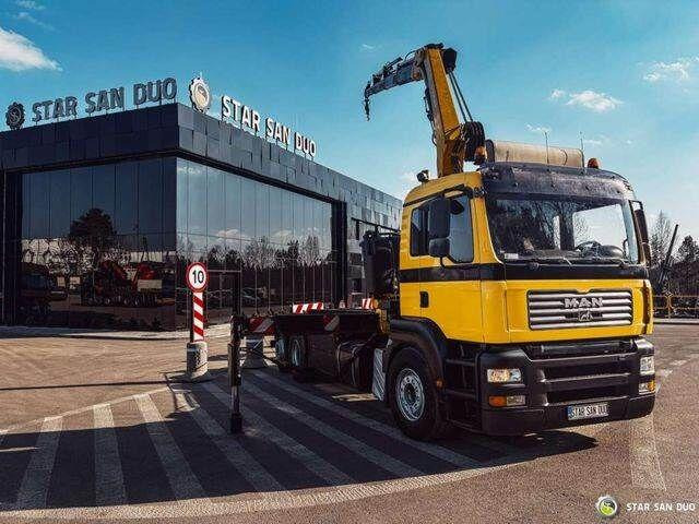 MAN TGA 18.440 6x2 FASSI F 210 A.24 Crane Rotator - Camión multibasculante, Camión grúa: foto 2 MAN TGA 18.440 6x2 FASSI F 210 A.24 Crane Rotator - Camión multibasculante, Camión grúa: foto 2