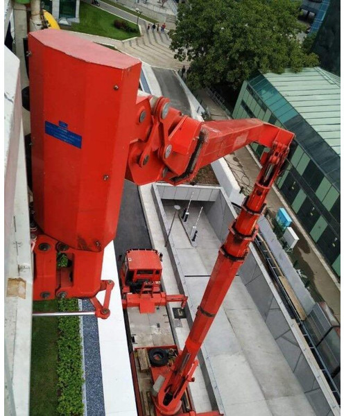 MAN TGA 26.350 6x4 Emelőkosaras 53m - Camión con plataforma elevadora: foto 5 MAN TGA 26.350 6x4 Emelőkosaras 53m - Camión con plataforma elevadora: foto 5